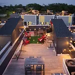 Carrie Underwood's East Side Rooftop Game Holiday home *