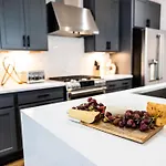 Holiday home - 1037 Southside Ct #2 & #3 - Combo