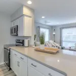 Walk To Broadway Riverfront With Pool Apartment *