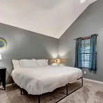 3 Bd 2 Bath Walking Distance To Nations *