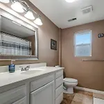 3 Bd 2 Bath Walking Distance To Nations