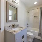 Luxury Four-story With Rooftop Views, 10min To Downtown! Sleeps 12! Holiday home