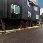 The Willow - Rooftop Lounge With Skyline Views Holiday home *