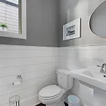 The Maple House - Huge Backyard & Mins To Broadway Holiday home Nashville