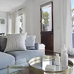The Maple House - Huge Backyard & Mins To Broadway *