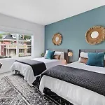 The Brooks House - 6 Mins To Broadway, Firepit Holiday home *