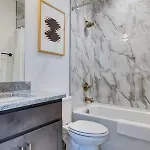 Modern East Retreat, Walk To Local Faves, Cozy Living Space, Smart Tvs & Fast Wifi, Full Kitchen, Garage & Workspace, Steps To Mas Tacos & Rosepepper, 10 Min To Broadway & Nissan Stadium, 24 Hr Hospitality Holiday home Nashville