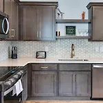 Holiday home Modern East Retreat, Walk To Local Faves, Cozy Living Space, Smart Tvs & Fast Wifi, Full Kitchen, Garage & Workspace, Steps To Mas Tacos & Rosepepper, 10 Min To Broadway & Nissan Stadium, 24 Hr Hospitality Nashville