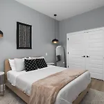 Near Downtown Broadway & Stadium With Free Parking *