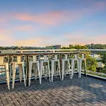 Dolly\'S Big House - 18 Beds Skydeck Views
