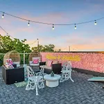 Dolly's Big House - 18 Beds Skydeck Views Holiday home