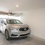 Holiday home Luxury Townhome Skyline Views Mins To Dt Nashville
