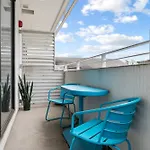 Holiday home Modern, Music Row, Central, Pool, Gym *