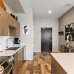 Modern, Music Row, Central, Pool, Gym