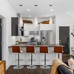 In The Heart Of 12 South & Belmont, 3 Miles To Downtown Nashville