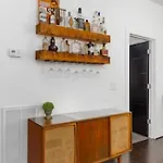 In The Heart Of 12 South & Belmont, 3 Miles To Downtown Holiday home *
