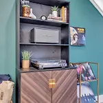 Rooftop Hot Tub & Game - 3 Miles To Downtown Holiday home Nashville