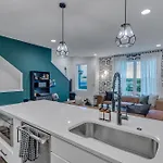 Rooftop Hot Tub & Game - 3 Miles To Downtown Holiday home *