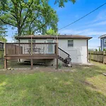Holiday home Single Story Pet Friendly Home, With Fenced Yard, Fire Pit, 5min To Downtown!!