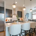 Luxury Townhome Skyline Views Mins To Dt * Nashville