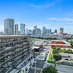 - 635 7th Ave S Unit 610 *