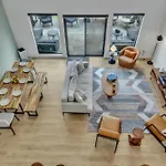Holiday home - 635 7th Ave S Unit 610 *