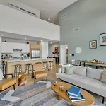 Holiday home - 635 7th Ave S Unit 610 Nashville