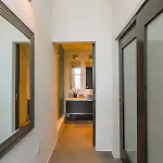 Mid Century Modern Downtown Condo 30+ Night Min