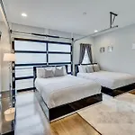 Modern - Mins To Broadway Nashville