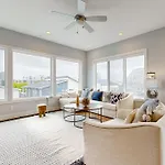 Southside Manor Holiday home