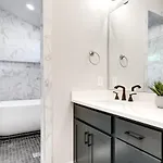 Mayas Luxury Oasis 2 Miles To Broadway