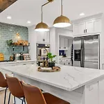 Holiday home Luxury Oasis - Airport, Downtown, Opry, *