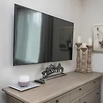 Downtown Luxury At The Southern Belle Holiday home