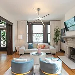 Holiday home Historic Jewel Walk To Eats & Shops Nashville