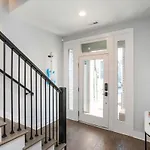 1 Mile To Downtown 4br 4ba W Rooftop Deck * Nashville