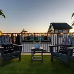 Holiday home 1 Mile To Downtown 4br 4ba W Rooftop Deck Nashville