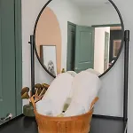 Broadway Penthouse Above Live Music & Bars Holiday home *