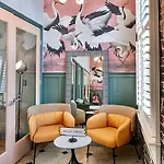 Broadway Penthouse Above Live Music & Bars