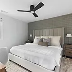 Songbird - Cozy & Centrally Located Apartment