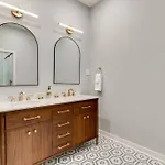 3bd -rooftop Escape- Steps From The Gulch Fun Holiday home