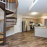 Mint House Nashville - Hillsboro Village