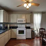 Holiday home Historic Pet-friendly Near Broadway W Fire Pit *