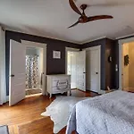 Historic Pet-friendly Near Broadway W Fire Pit Holiday home Nashville