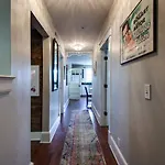 Historic Pet-friendly Near Broadway W Fire Pit