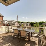 Holiday home Historic Pet-friendly Near Broadway W Fire Pit