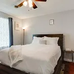 Lovely 2 Bdr Condo With Balcony 2M To Broadway