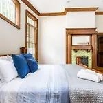 Prime Location In 12south, Walkable To Shopping & Dining Holiday home Nashville