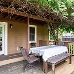 Holiday home Prime Location In 12south, Walkable To Shopping & Dining