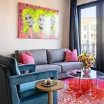 Downtown Midtown Vanderbilt, Honky Tonk Party Pad 2, Parking Gym Pool Apartment *