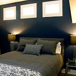 8 Minutes To Downtown! Holiday home Nashville